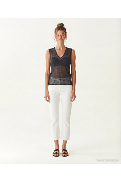 Yargıcı Regular V-Neck Sleeveless Sweater