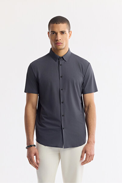 Avva Men's Anthracite Classic Collar Technical Fabric Short Sleeve Comfort Fi...