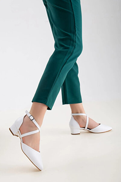 MaskButik Vanessa Low Heeled Shoes White