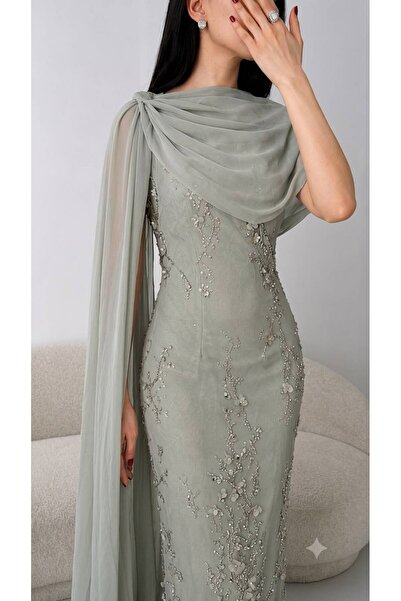 BROOKLYN STYLE Luxury Evening Dress with Embroidery and Chiffon Shawl