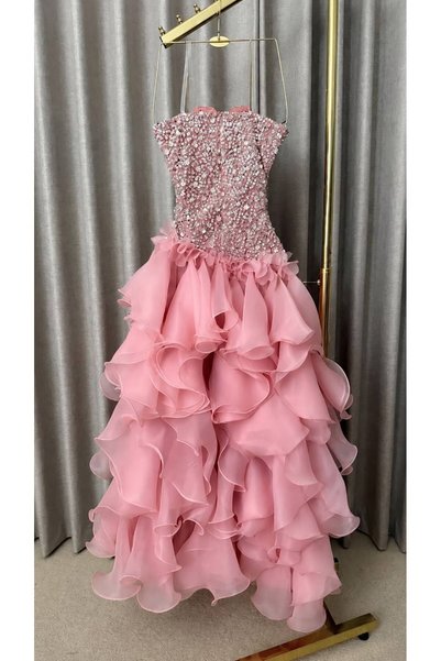 Rizwan01 Luxurious Pink Gown with Enchanting Details and a Touch of High-End Femininity ✨ 🌸