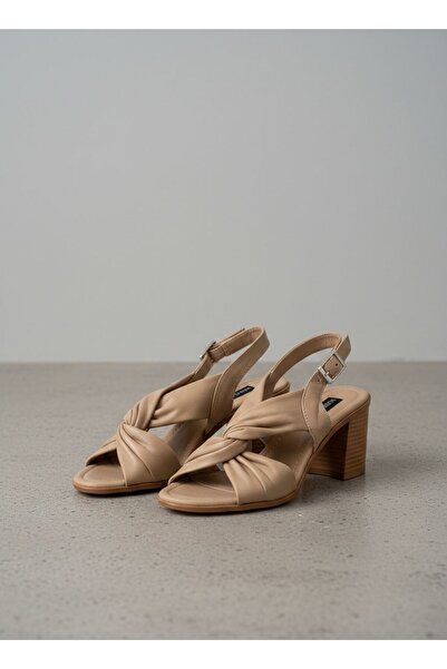 NUR KARACA 26Y2091 Genuine Leather Front Knot Detail Soft 6cm Thick Heel Sand...
