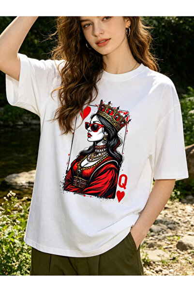 bolivia's Y-Red Heart Q Stunning Queen، تي شيرت نسائي مطبوع عليه بطاقة الملكة...