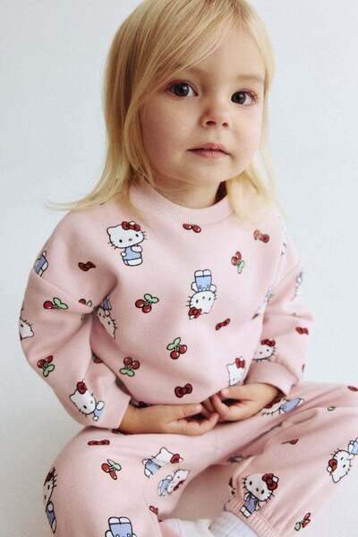H&M 2-piece printed sweatshirt set