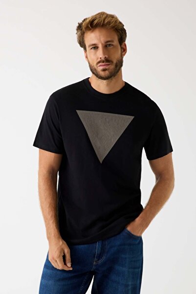 Guess Triangle Herren-T-Shirt in Schwarz mit normaler Passform M5BI04I3Z14-JBLK