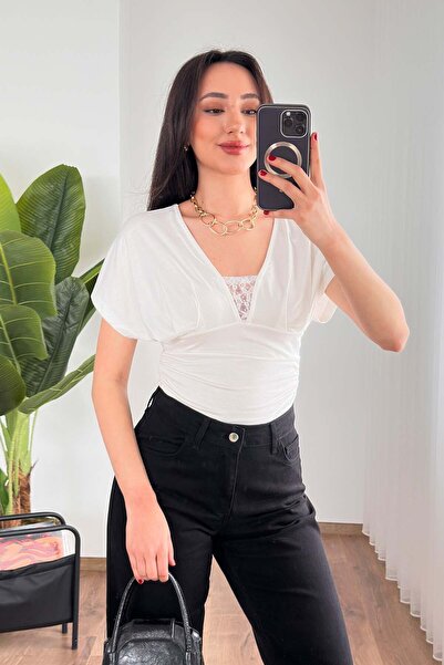 Hipo Trend Lace Detailed V-Neck White Blouse