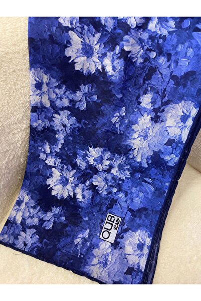 QUB Flower Pattern Scarf