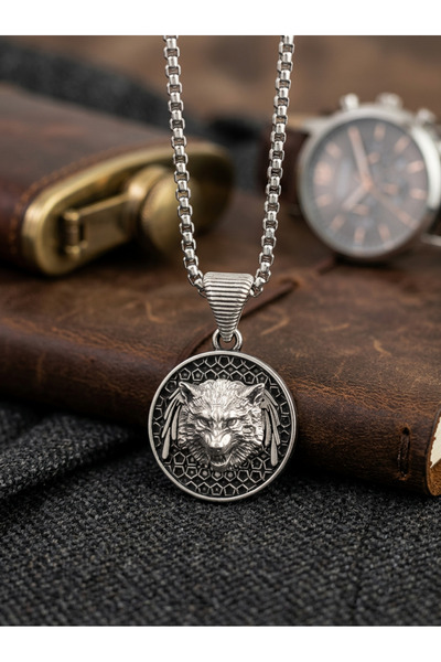 Velcari Minimalist Style Stainless Steel Men's Necklace with Wolf Figure