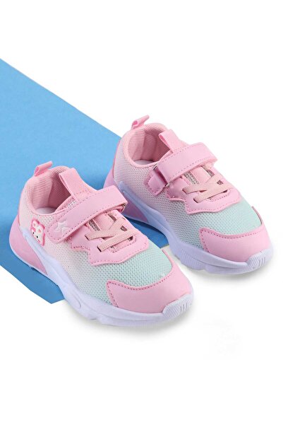Cute Walk by Babyhug حذاء رياضي بإغلاق فيلكرو مع تطريز على شكل حيوان - وردي