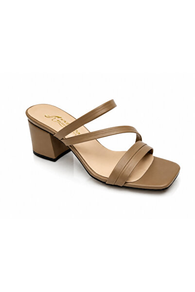 KuMsaL Butik Ayakkabı Kumsal Skin Leather Medium Size Thick Heeled Stylish Wo...