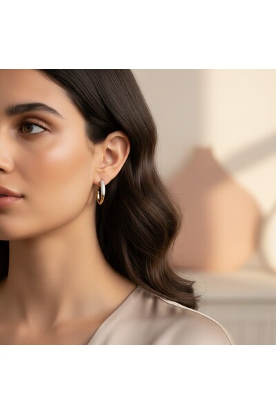 Gold Taşlı Yarım Halka Küpe