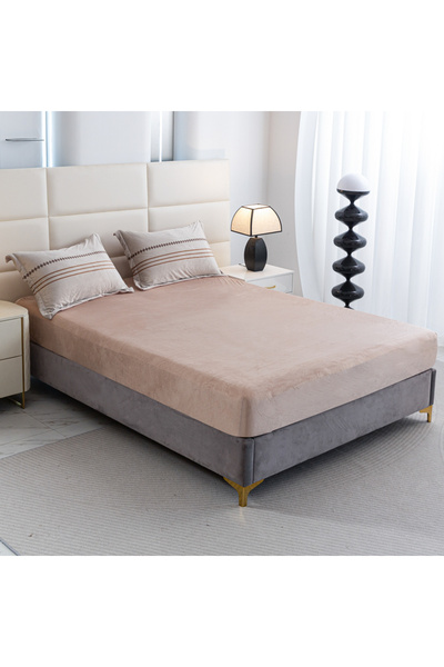Bleco Printed Milk Velvet Winter Comforter 6-Piece Set Single four-piece set....