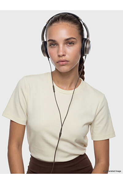 LC Waikiki Nevavm Difference Made Oval Collar Women's Sports T-Shirt