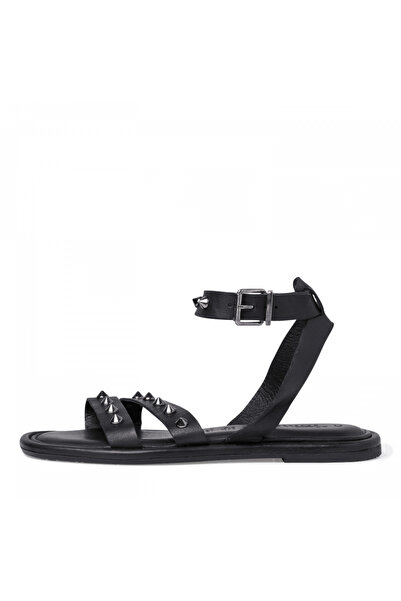 Tamaris Flat sandals made of leather with studs