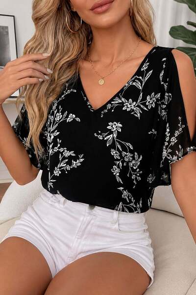 Mossta Ruffled V-Neck Patterned Chiffon Blouse - Black