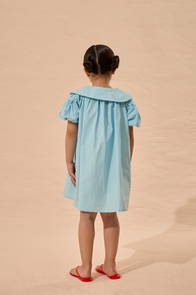 Fahhar Kids Rochie plisată cu nasturi, albastră