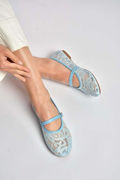 Fox Shoes Y726864006 حذاء باليه نسائي من الدانتيل الأزرق