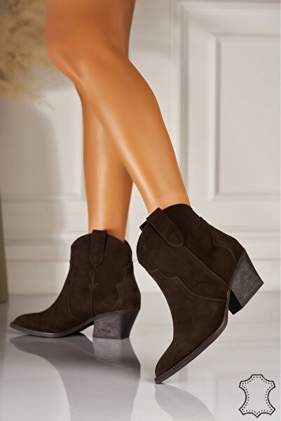 Joana Women's Brown Suede Leather Boots Lyrsa