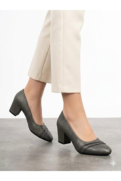 Lütfi حذاء نسائي بكعب سميك بلاتيني مريح وذو تصميم أنيق