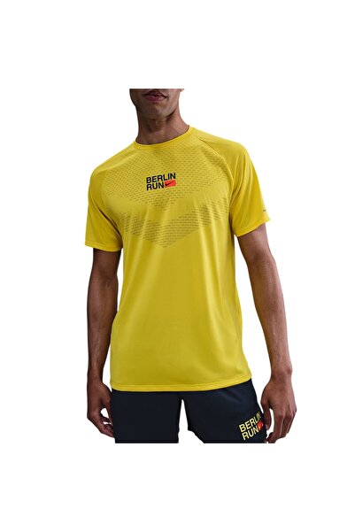 Nike Tricou bărbătesc cu mânecă scurtă Dri-Fit City Berlin Marathon Stride M