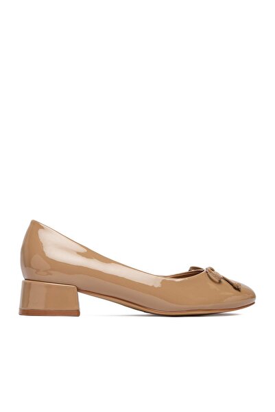 Jenny Women's Pumps Beige