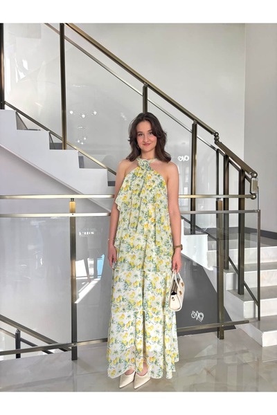Sude Kızanlıklı Rose Detailed Layered Chiffon Dress
