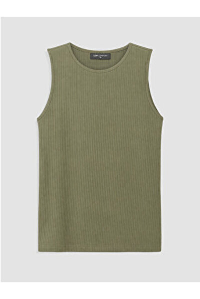 LC Waikiki قميص نسائي جديد من Green Crew Neck للموسم الجديد
