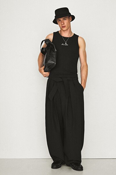 Bershka Kemerli pensli barrel fit pantolon