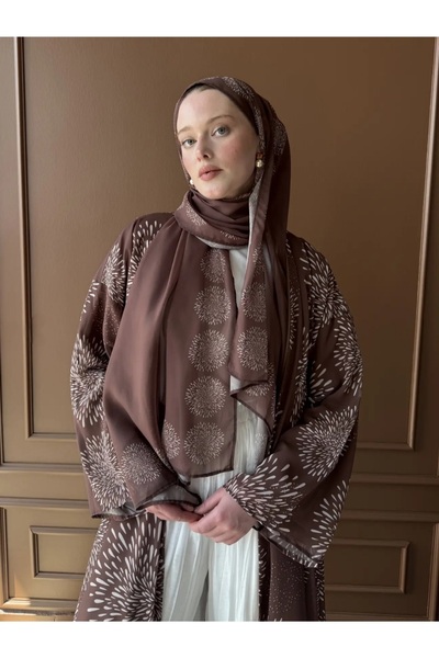 kyline Zerkaf Abaya