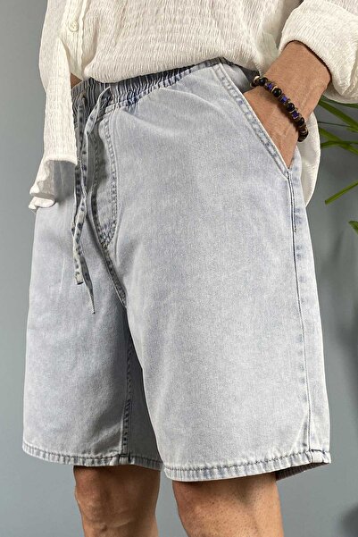 Alışveriş Sokağı Ice Blue Jean Shorts with Lace Detail