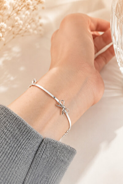THE Steel Women's Silver Color Bow Detailed Italian Bracelet