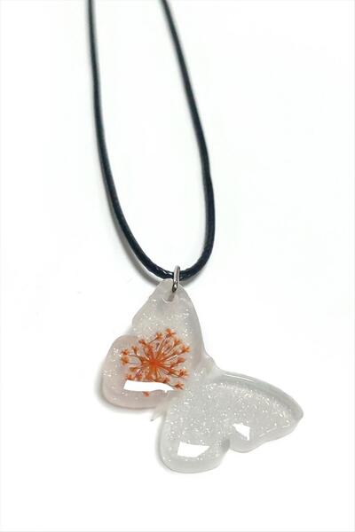 Angel Of Life Sultanotu Flower Butterfly Epoxy Necklace