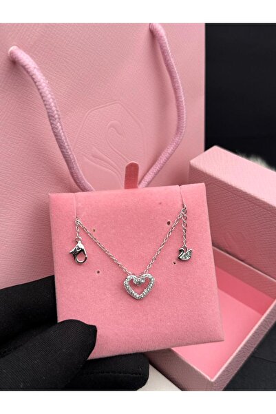 Generic Sparkling Heart Pendant with Silver Dangle Bracelets