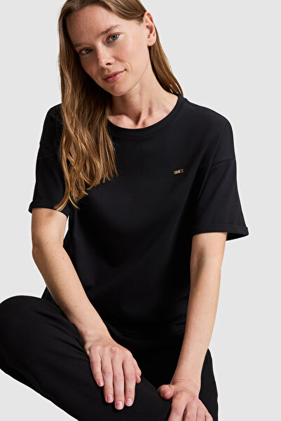 U.S. Polo Assn. Women's Black Crew Neck Basic T-Shirt 50323545-Vr046
