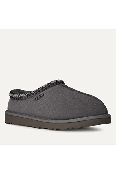 UGG Papuci gri pentru bărbați Tasman II 1174671-DGRY Papuci gri pentru bărbaț...