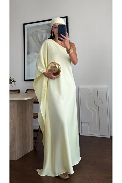 My Blog Rochie din satin cu o singură mânecă și bandană galbenă - 10615