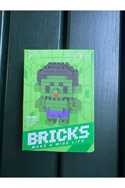 MODEL Hulk Bricks