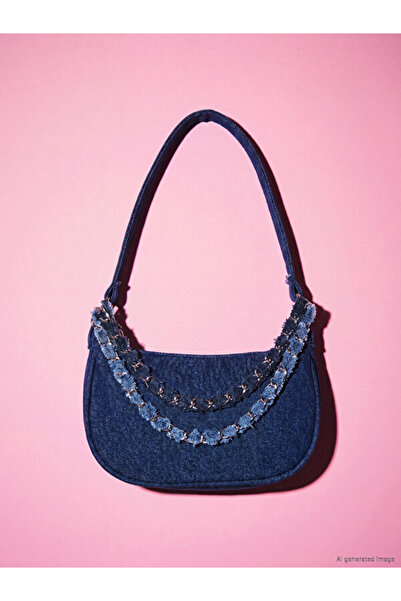 LC Waikiki Women's Shoulder Bag with Chain Detail from Uzg Store for Style En...