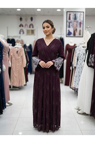 Pyramid masterpieces classic evening dress