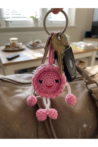 FLY LIFE Hand-Knitted Amigurumi Keychain / Bag Charm