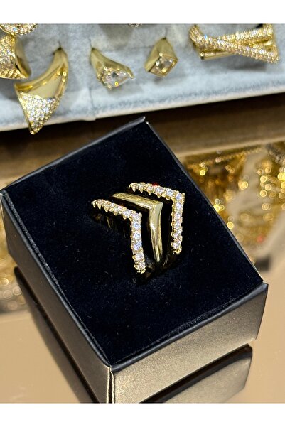 Generic Brand Ribbon Stone Detailed Ring