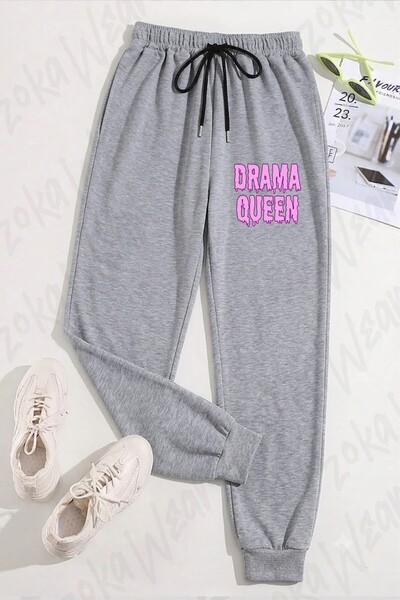 ZOKAWEAR بنطلون رياضي مطبوع عليه Drama Queen للجنسين