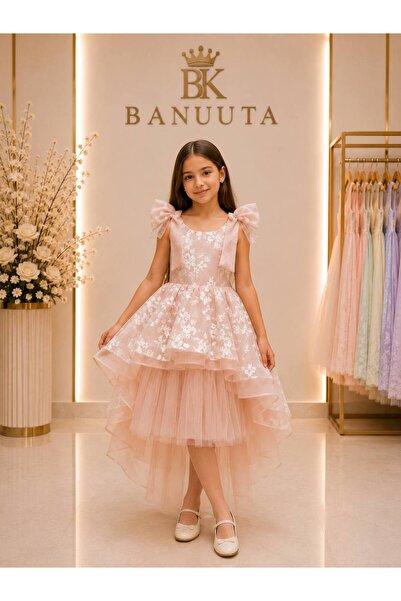 Banuta Lace Evening Dress with a Tiered Cut