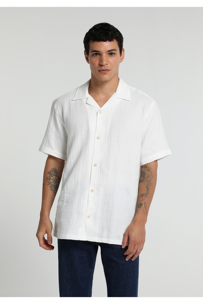 Colin's Relaxed Fit Notched Collar Plain Men's White Short Sleeve Shirt