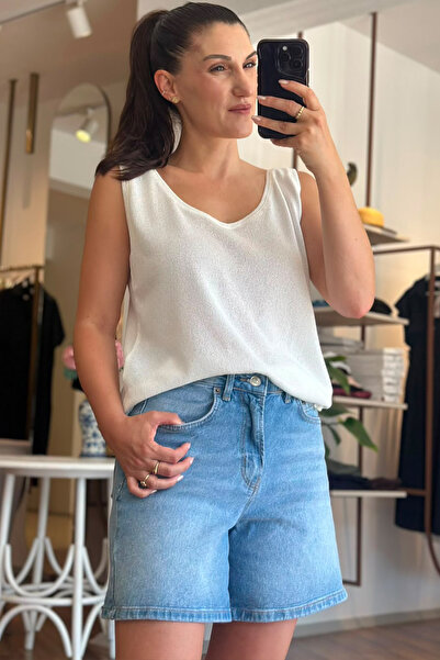 Unique Boutique بلوزة بيضاء ميرسيريزد بحمالات
