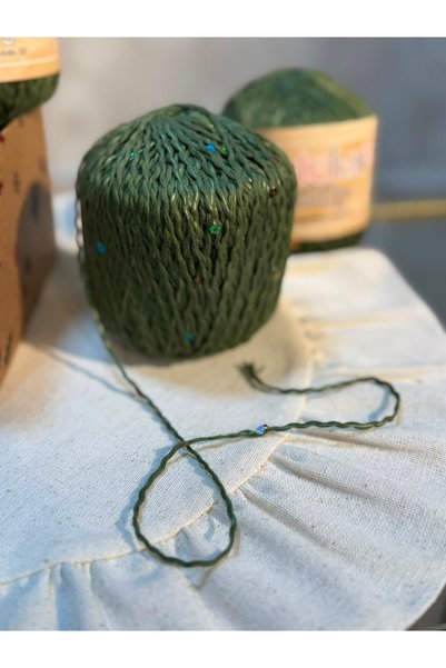 Dantelux Ață de tricotat Ozle cu paiete strălucitoare (80% bumbac - 20% paiete metalice) 50 Gr. 100 Metri NM: 3 - Verde pal