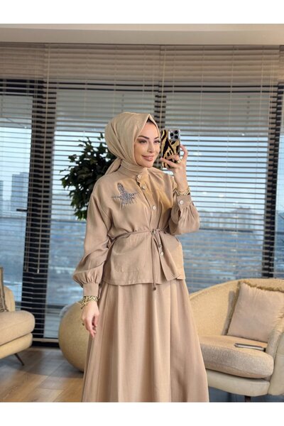 ALANURMODA 4443 بدلة عمل مطرزة بنقش طائر الصدر باللون البيج