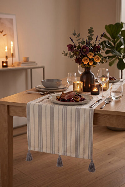 Destiva Home Gri Çizgili Gri Püsküllü Pamuklu Masa Dekoratif Runner 40x110 cm
