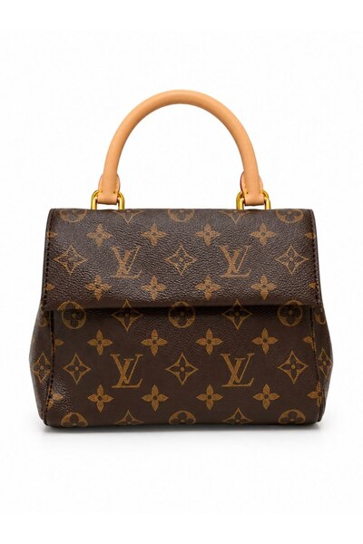 silora Classic Embossed Handbag - a Symbol of Everyday Elegance