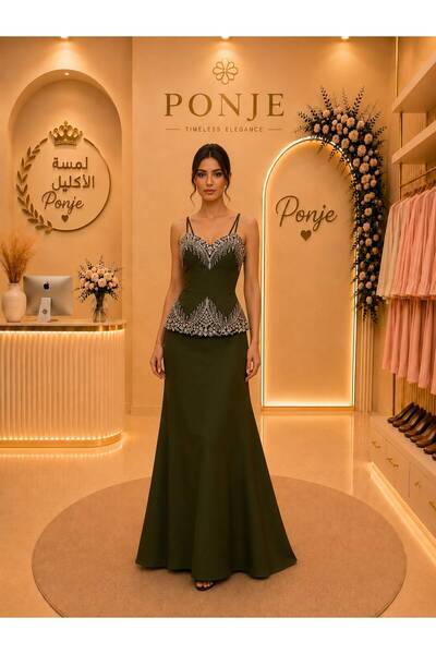 genric A Dress That Combines Luxury and Elegance